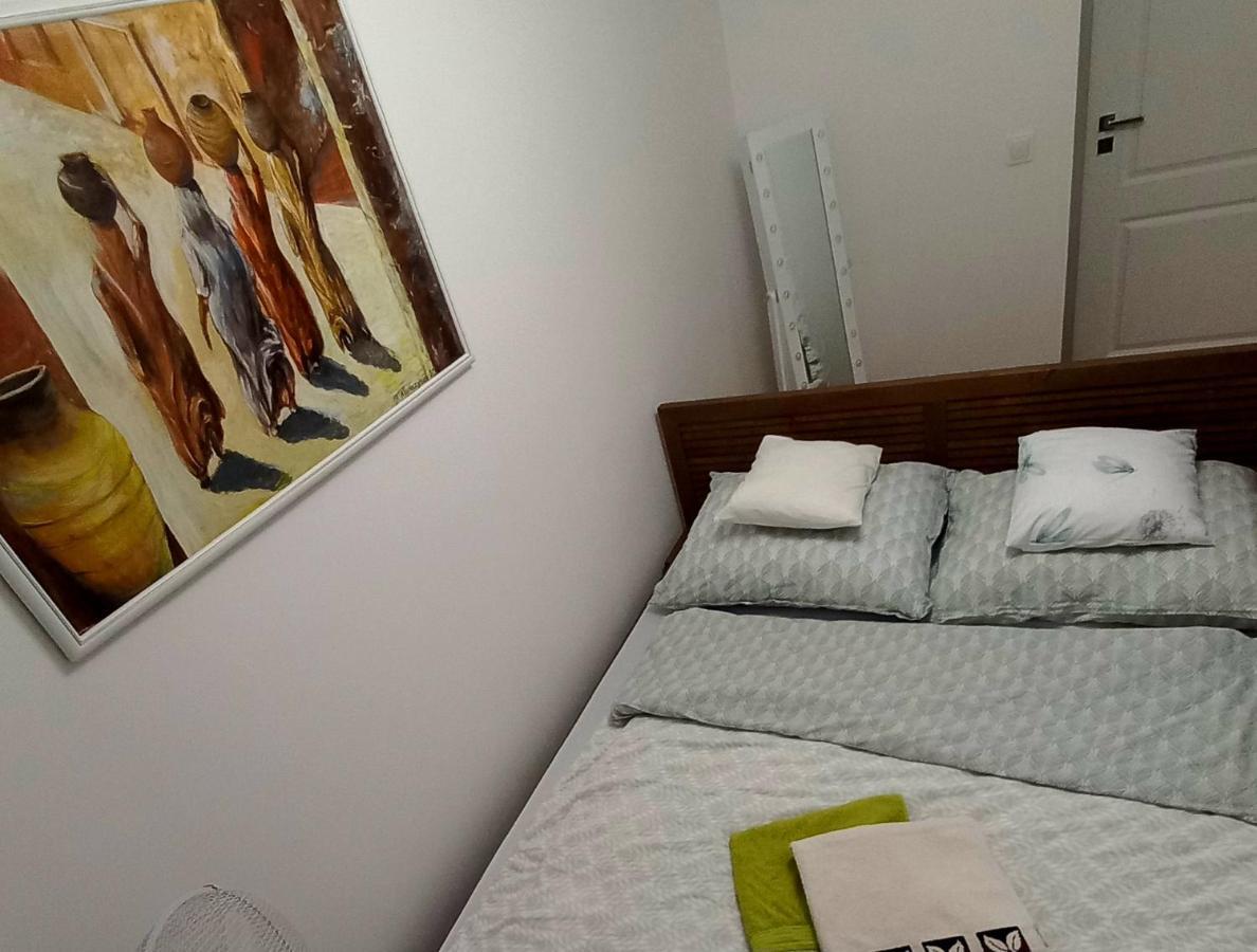 Nice Apartament With Small Tub Varşova Dış mekan fotoğraf