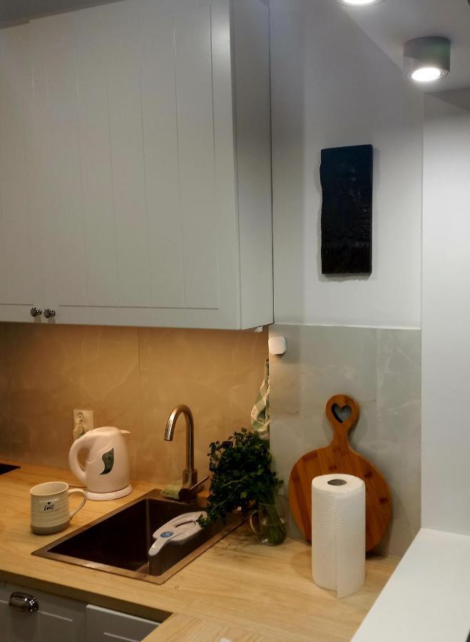 Nice Apartament With Small Tub Varşova Dış mekan fotoğraf